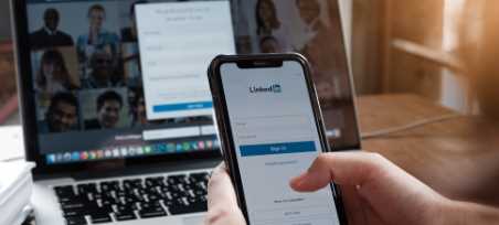 New AI feature on LinkedIn to make your profile more attractive