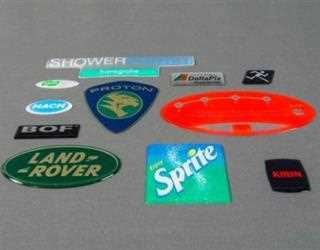 How to make your brand stand out with 3D badges and labels