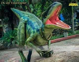 The amazing characteristics of an animatronic dinosaur