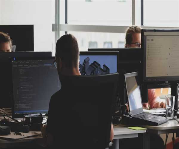 Code Review and Collaboration in Software Development Teams