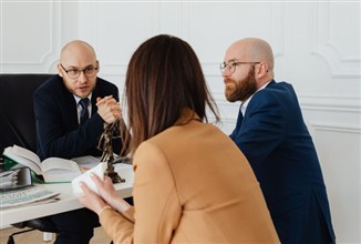 When Should You Hire a Family Lawyer Instead of Handling Matters Yourself?