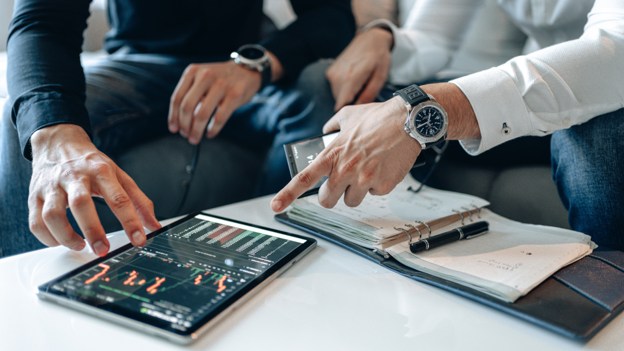 Why Do Experienced Traders Recommend Practicing Before Going Live?
