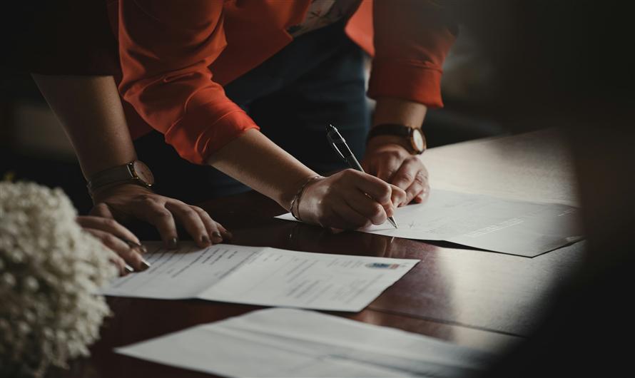 4 Contracts Every SaaS Startup Should Master