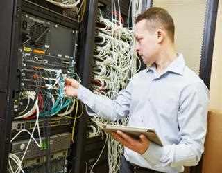 How to get freelance computer hardware technician jobs?