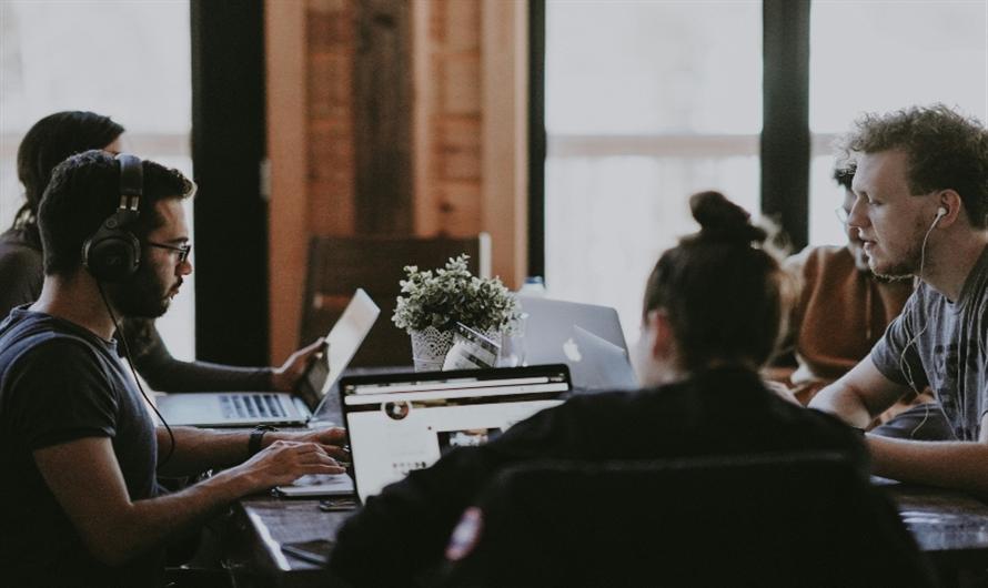 How to Hire a Dedicated Development Team