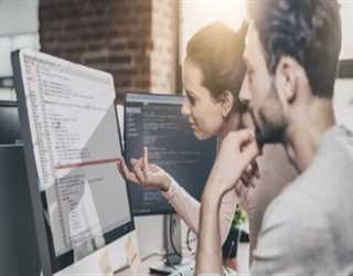 The challenges of software development: project management and team collaboration