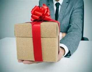 Unexpected And Totally Cool Items To Include In A Corporate Gift Basket