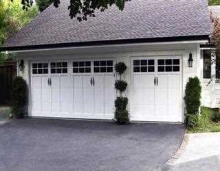 3 Reasons to Hire a Professional for Garage Door Installation