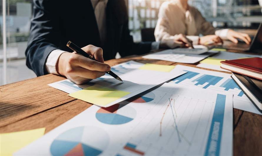 Future-Fit Teams: How Consultants Help Businesses Thrive