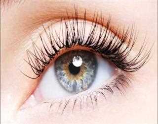 What care should be taken while using Careprost?