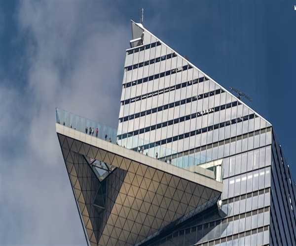 How edge computing enhances IoT deployments?