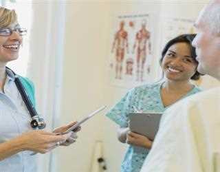 How to Choose a Geriatric Doctor for Health Treatment