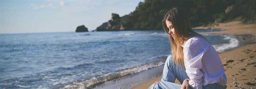 banner image of Rose Alvina