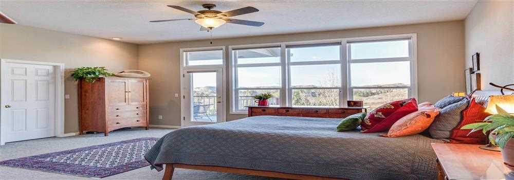 banner image of Siravi Kitchen