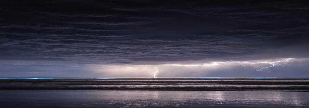 banner image of Hamza Abbasi