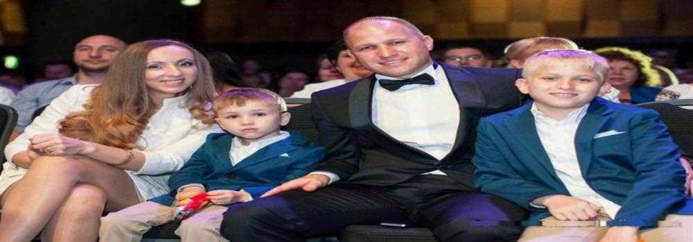 banner image of Kaleem Ullah