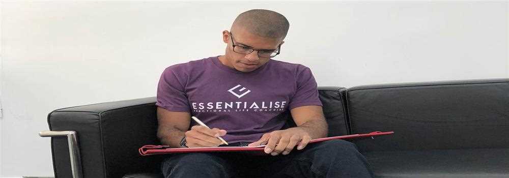 banner image of Lee Chambers