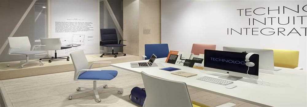 banner image of Julia Smith