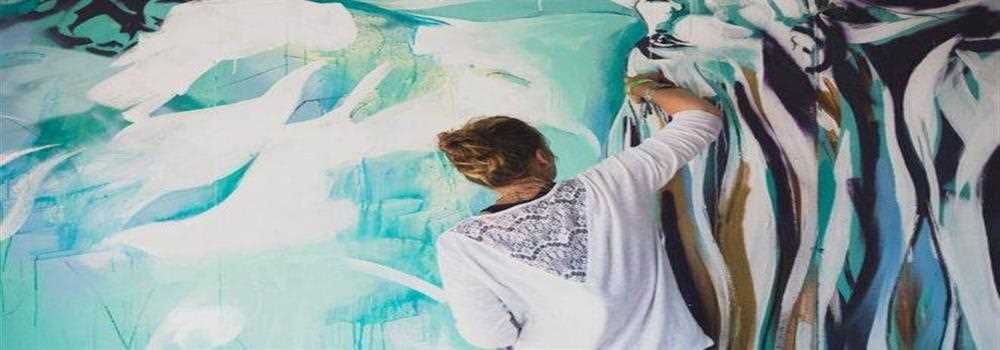 banner image of Heidi Mohler