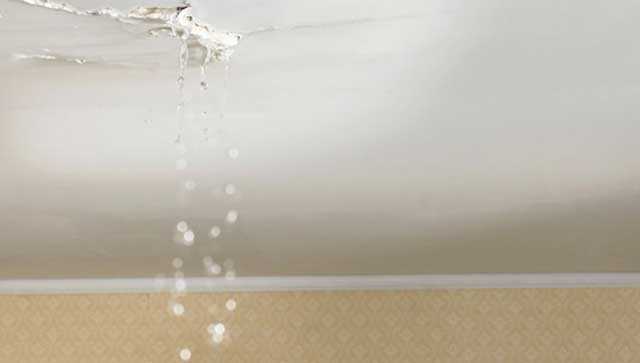 How To Fix A Leaky Roof? Know The Right Tips Here