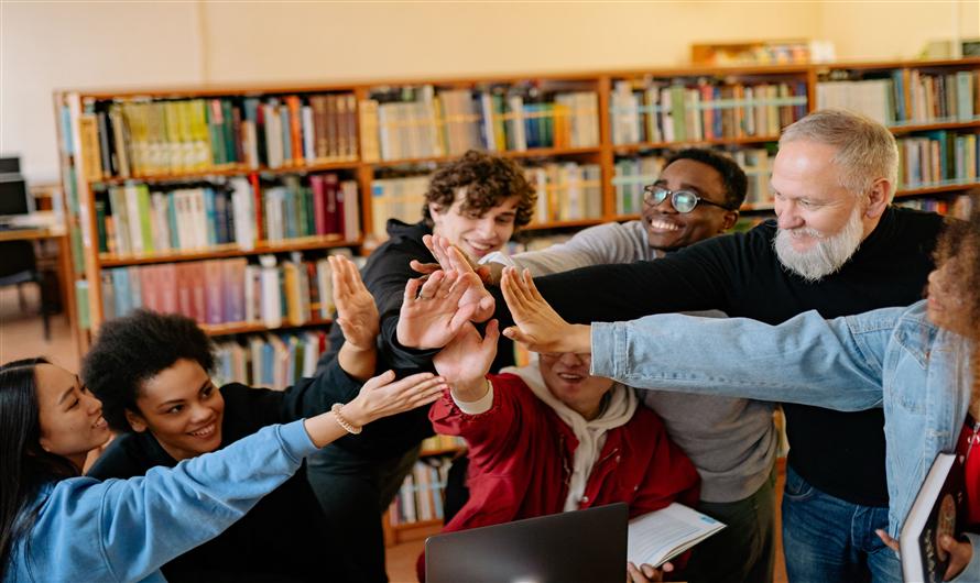 Top 5 Mentorship Solutions for Creating Stronger Learning Communities