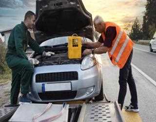 8 Signs That Show Your Engine is Failing and Needs Maintenance