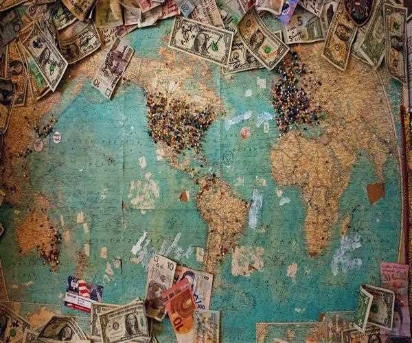 Online Retailers Are Starting to Handle Their Own Shipping