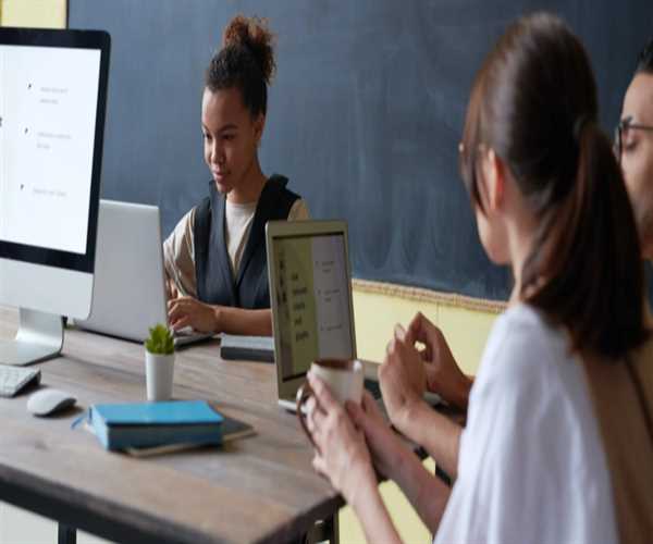 Strategies for Promoting Well-being in the Digital Classroom