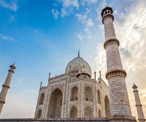 It's time to explore the symbol of love, Taj Mahal with us.