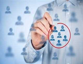 How to Leverage Customer Referrals to Grow Your Business image