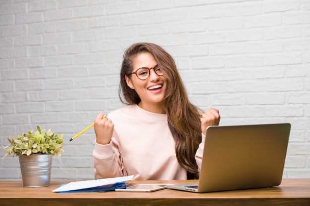 8 Advantages of Hiring an Assignment Writing Service