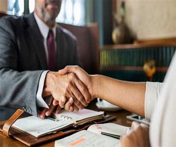 What to Consider When Selecting a Personal Injury Attorney