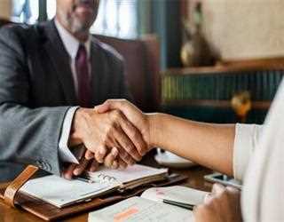 What to Consider When Selecting a Personal Injury Attorney