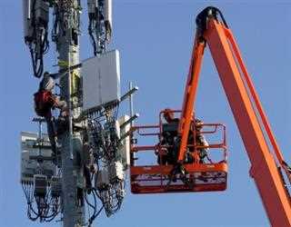 US FAA cleared AT&T, Verizon to turn on more 5G cell towers