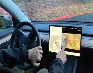 Tesla has decided to stop allowing drivers to play video games