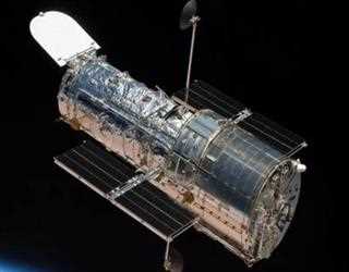 SpaceX, NASA look at launching Dragon to service Hubble Space Telescope