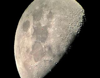 Where to look on December 8 to observe Mars go behind the moon.