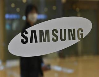 Samsung developing new "XISOCELL" image sensors.