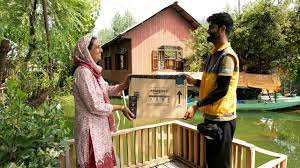 Amazon India Opens Floating IHS Store on Dal Lake in Srinagar