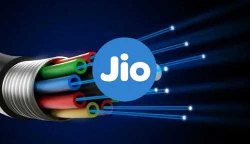 Reliance Jio introduces JioSpaceFiber, India's first satellite-based giga fiber broadband service.
