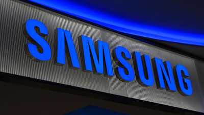 Samsung beats expectations in operating profit and foresees memory chip demand improvement.