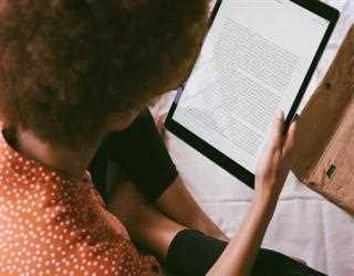 HERE’S HOW AN EBOOK BUILD YOUR LEAD MAGNET