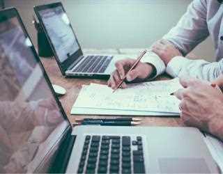 Who Is Financial Planner?