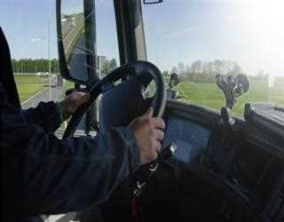 Incorporating Driver Safety into Your Culture to Increase Retention
