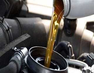 How Hydraulic Oil Differ from Engine Oil
