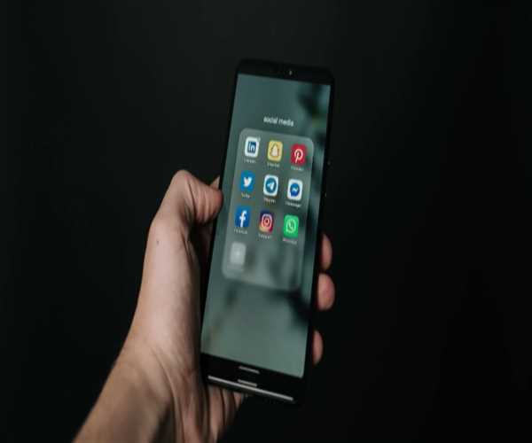 How Do Social Media Algorithms Work?
