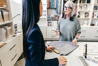 5 Smart Ways Small Businesses Can Build a Professional Brand Presence