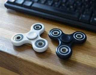 How do fidget toys help with anxiety?