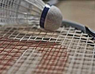 How to Choose a Good Badminton Racket?