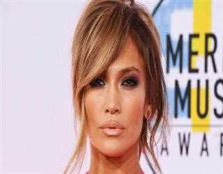 Fake Bangs Without Cutting or Adding Hair